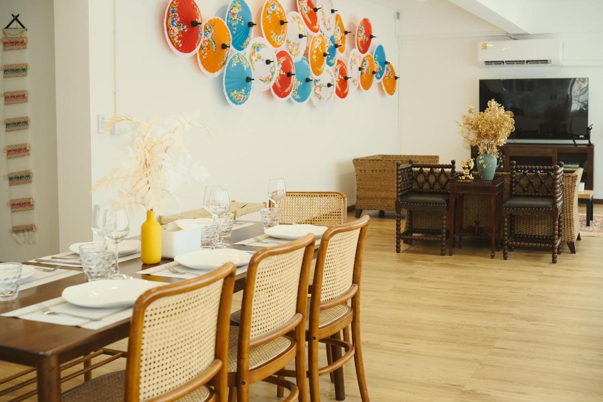 Private Full-floor Spacious 5br In China Town Apartment Bangkok